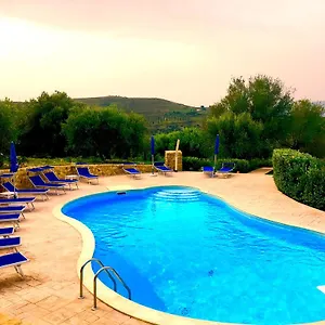 Ferienhaus Cattleya, Campofelice Di Roccella