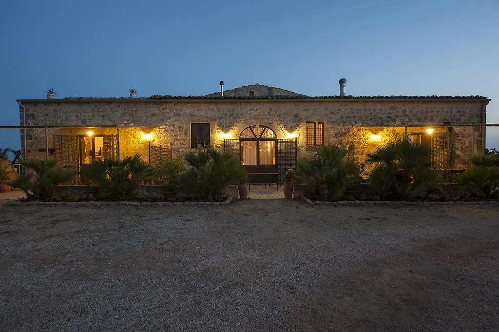 Masseria Boscorotondo Scicli 0*,  Italien